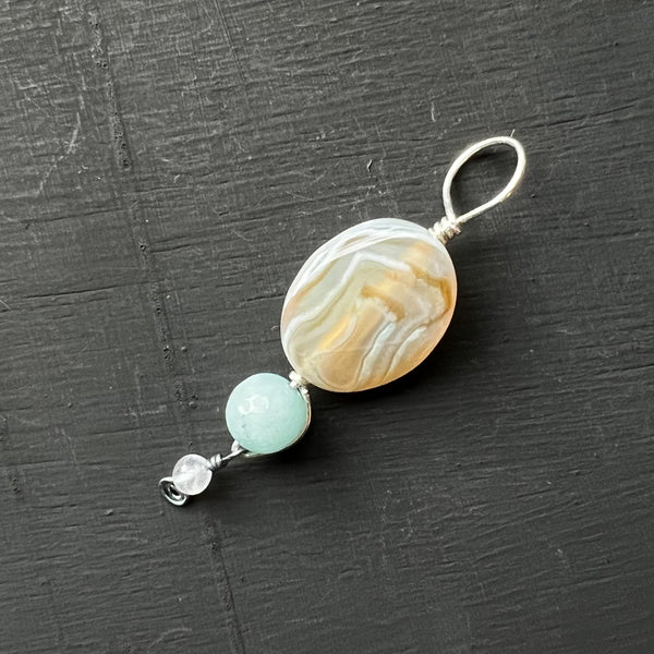 Dyed Agate oval pendant with dangle