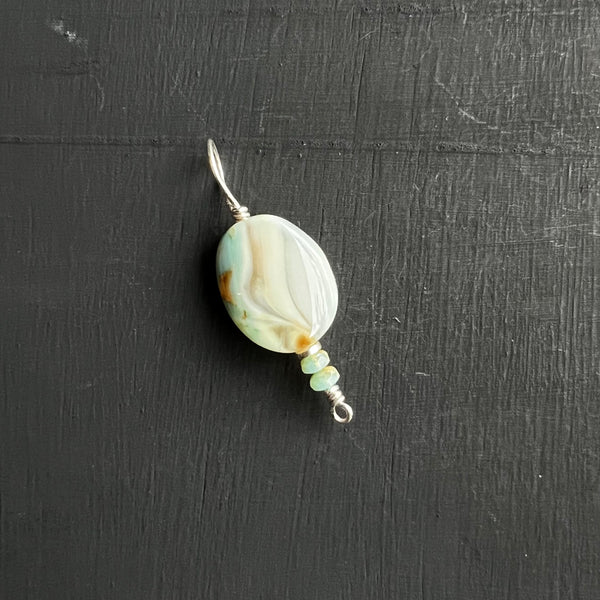 Dyed Agate oval pendant