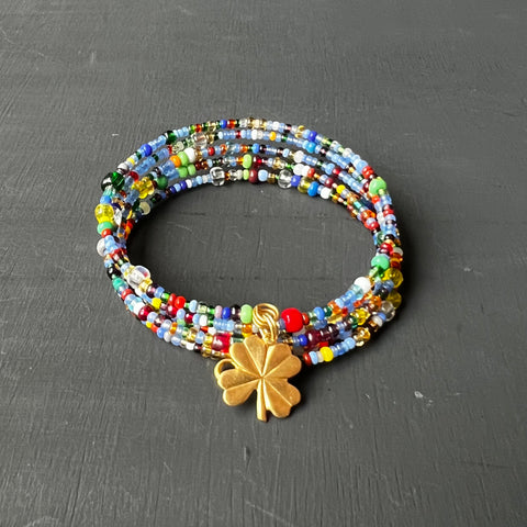 Memory Wire bracelet with four leaf clover