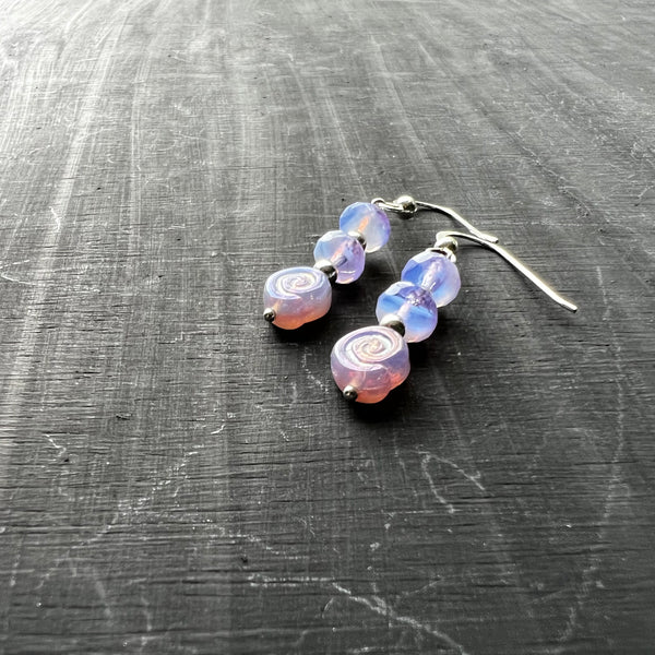 Light purple glass earrings