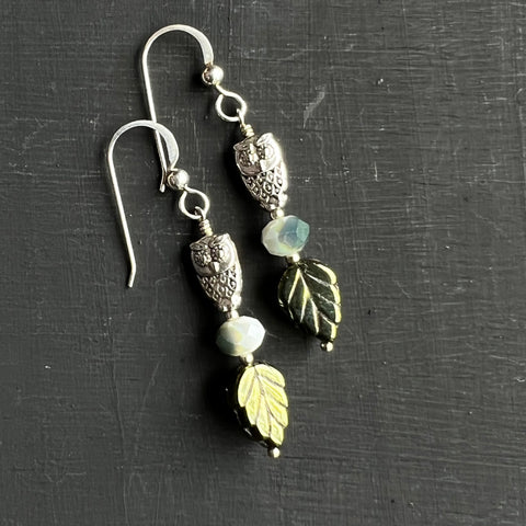 Glass leaves with metal owls earrings