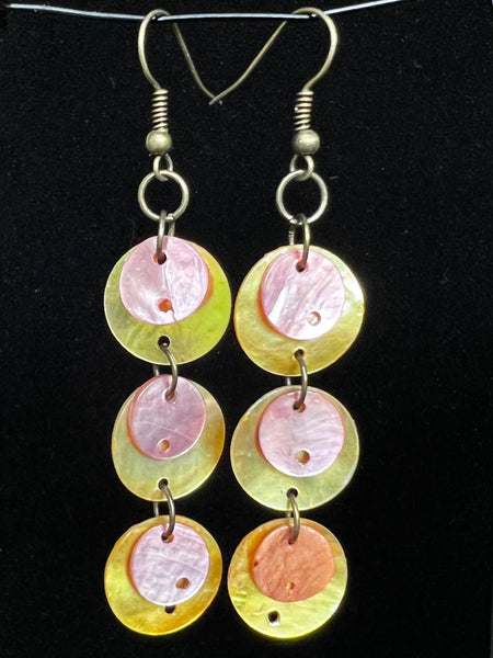 Two-color dyed shell drop earrings