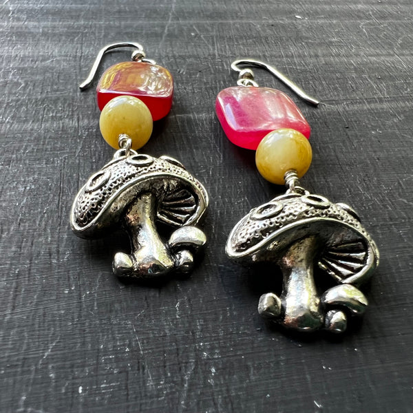 Dyed “jade” earrings with Mushrooms