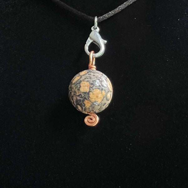 Jasper round pendant on copper